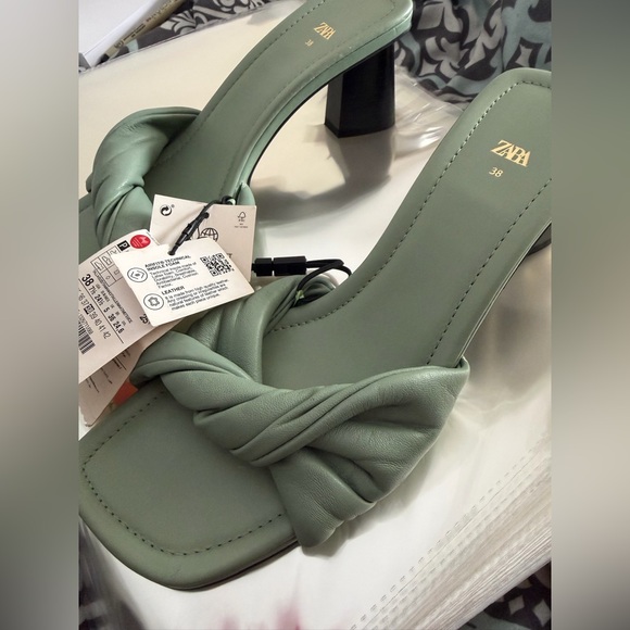 Zara Sage Green Knotted Leather Heels - Picture 5 of 12
